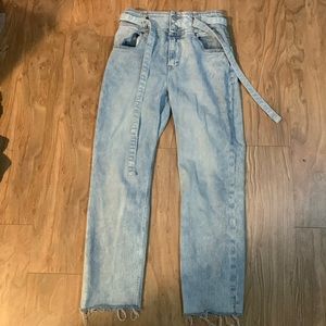 Abercrombie & Fitch ultra high rise light wash mom jeans 4